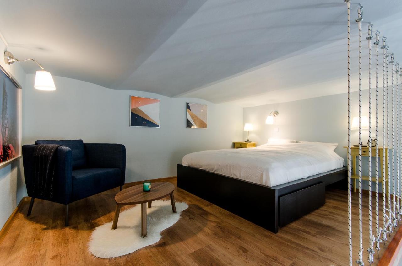 Paulay'S Studio Apartment In The City Center. ブダペスト エクステリア 写真