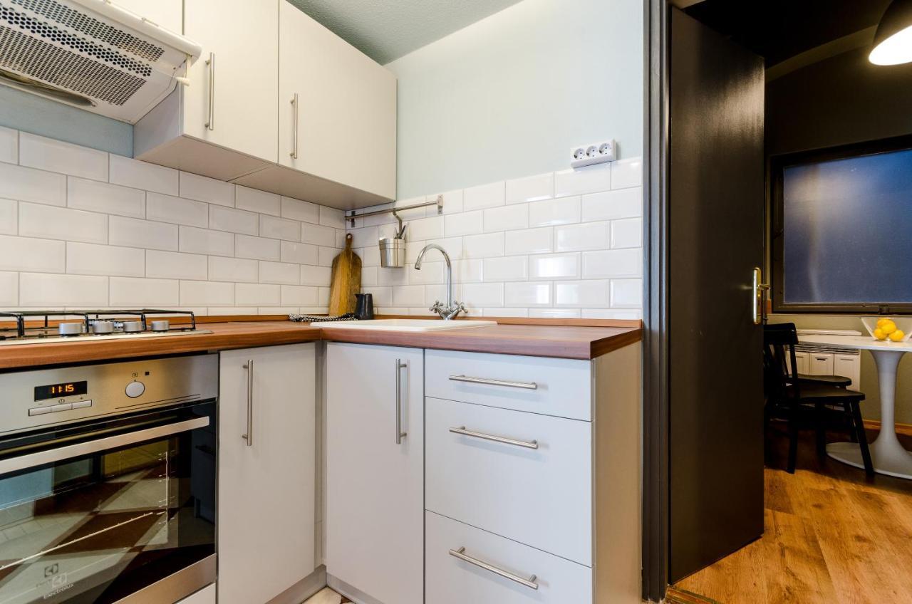 Paulay'S Studio Apartment In The City Center. ブダペスト エクステリア 写真