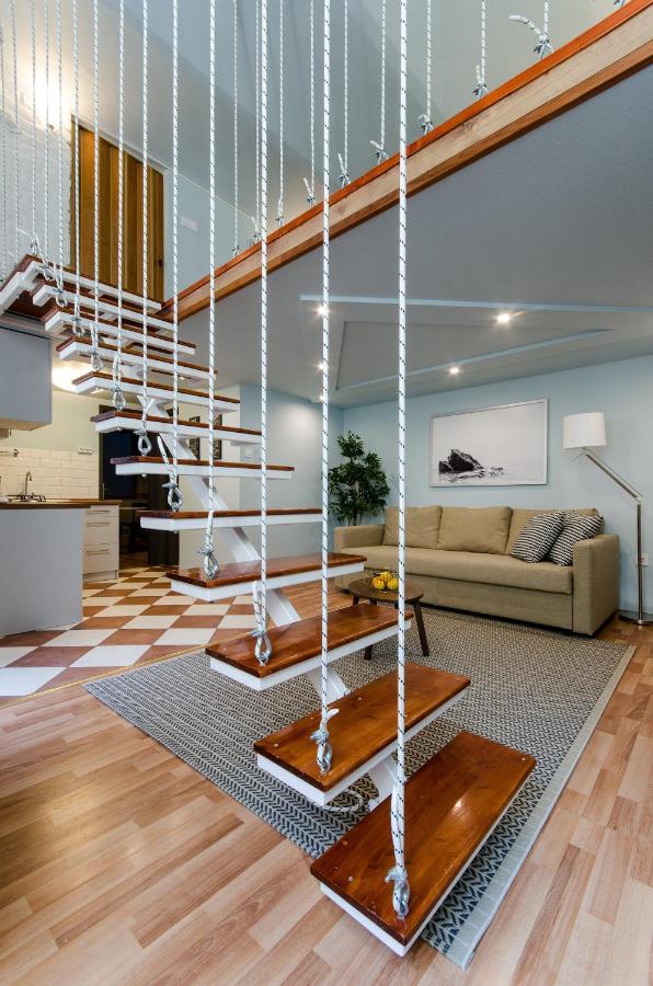 Paulay'S Studio Apartment In The City Center. ブダペスト エクステリア 写真